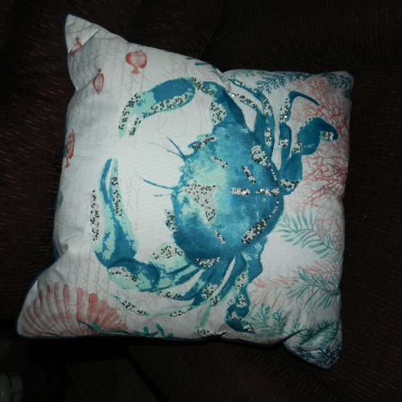 Beaded Coastal Blue Crab Decorative 2Pc Throw Pillow Case & Pillow 18"x18" NWT! - Picture 7 of 14